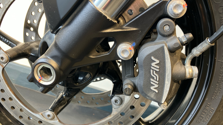 Triumph Trident (20MY)
